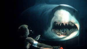 deep-blue-sea-1999-movie.jpg
